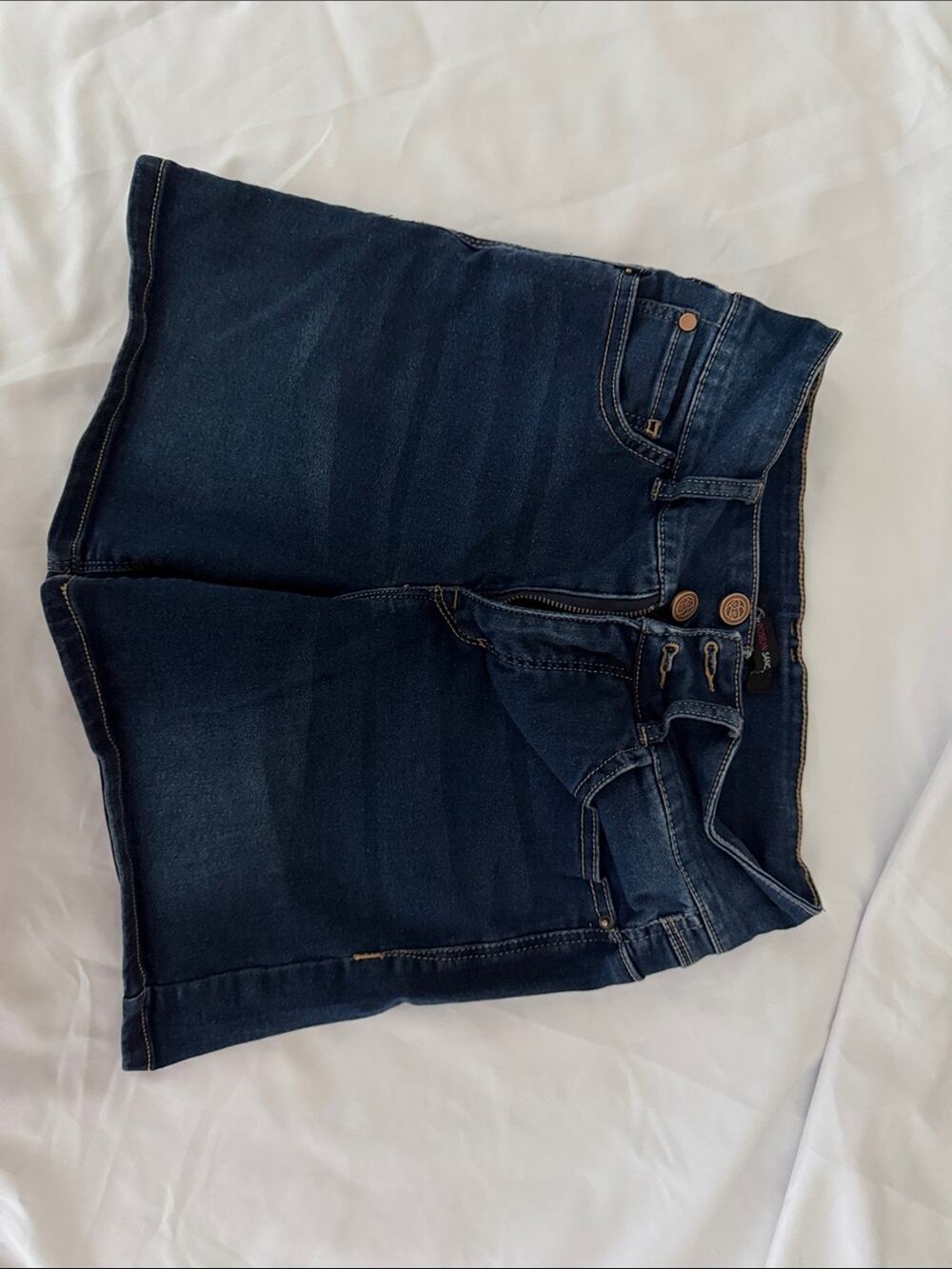 Roselyn Sanchez Women’s Dark Blue High-Rise Denim Shorts - 4/27